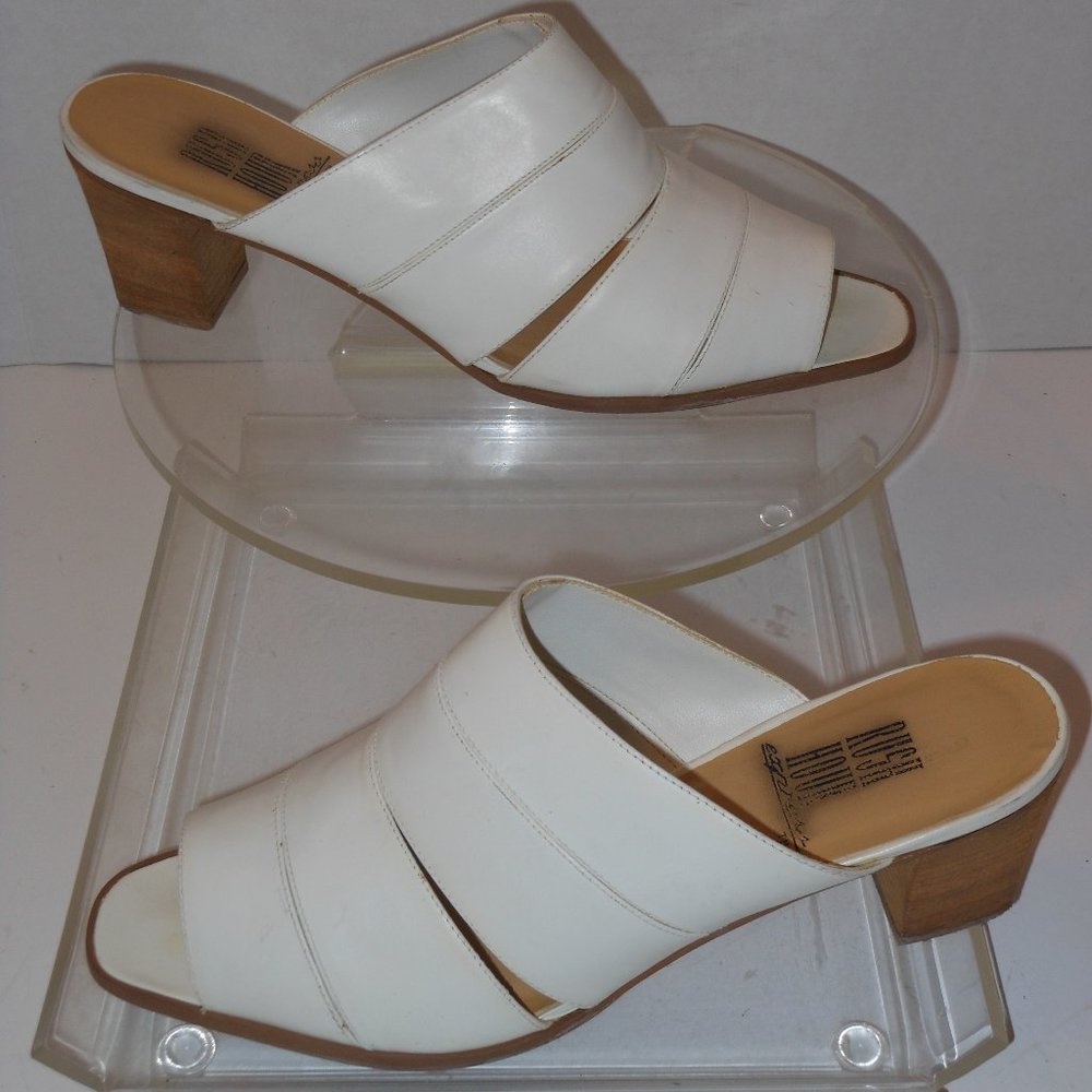 RUSH HOUR WHITE PEEP TOE SANDALS SIZE 11 MEDIUM